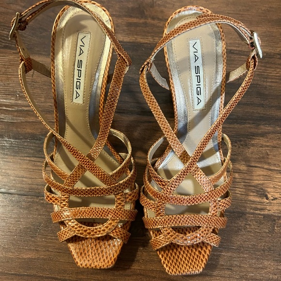Via Spiga Brown/Tan Strappy Slingback Snakeskin Patterned Chunky Wood Heel SZ 6 - Picture 1 of 9